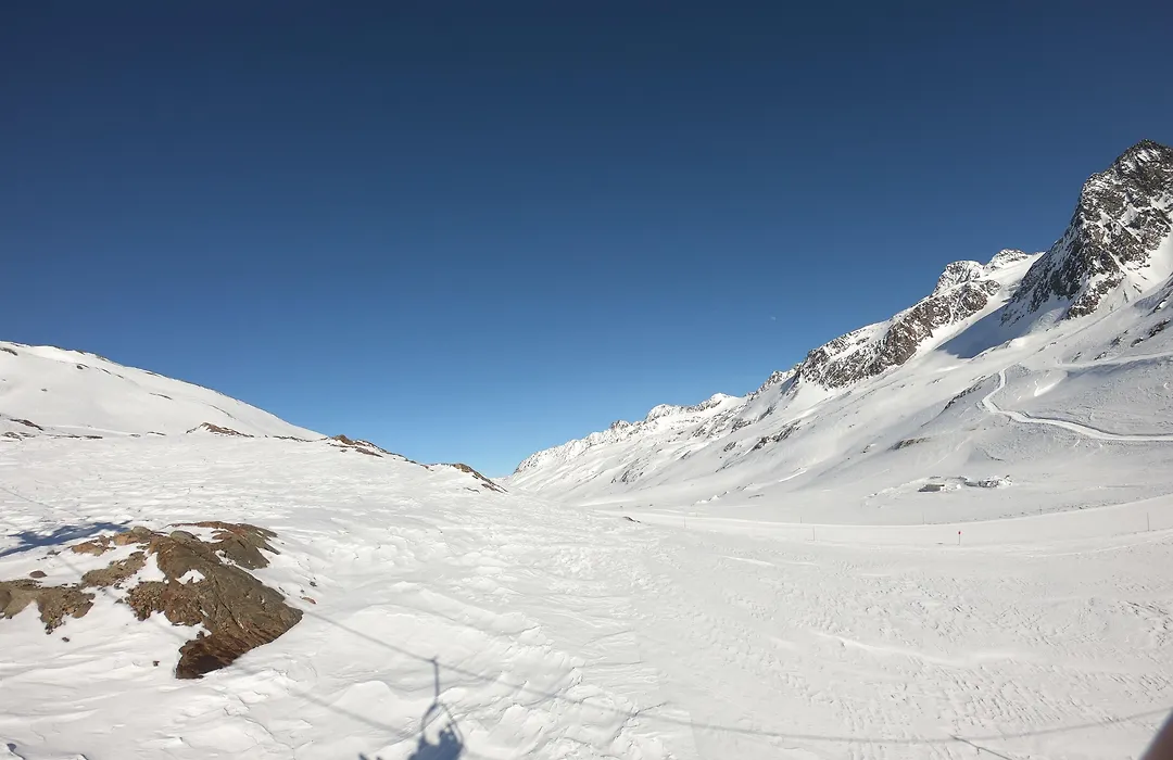 Glacier Hotel Grawand-1
